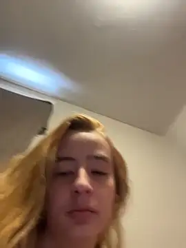 SeccySerena's cam snapshot