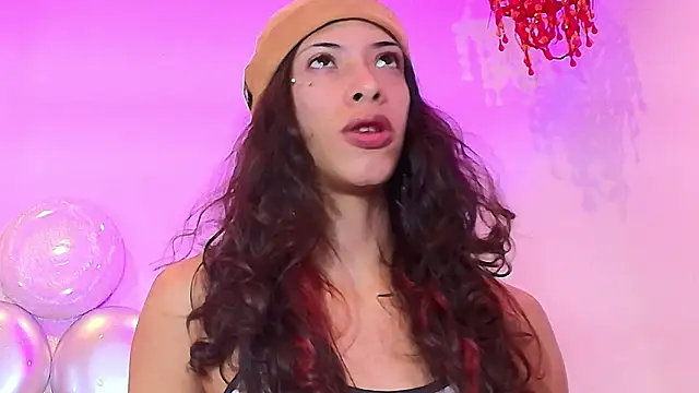 Lia_Valmont's cam snapshot