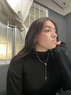 Alyha_Cortes's cam snapshot