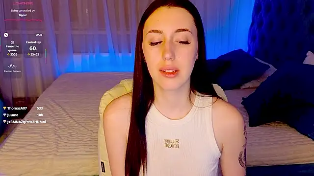 Miss__Linn's cam snapshot