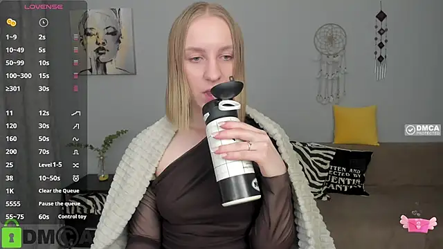 BeautyBlondy's cam snapshot