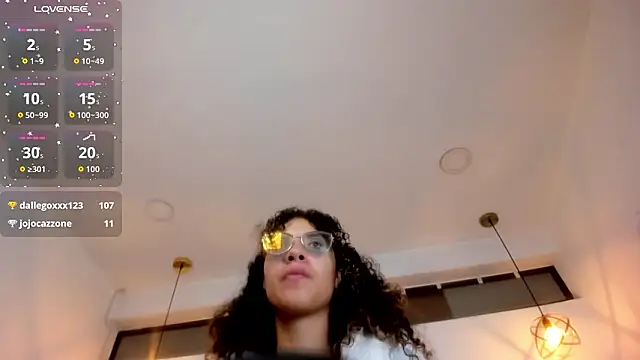 Hanna_Cornee_'s cam snapshot