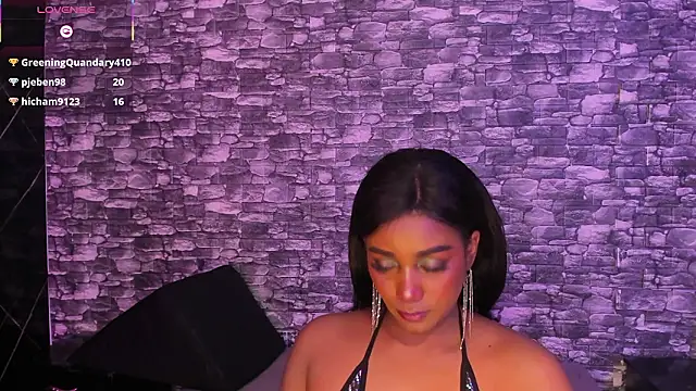 ArianaBlackk's cam snapshot