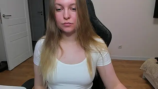 stacy_miracle's cam snapshot