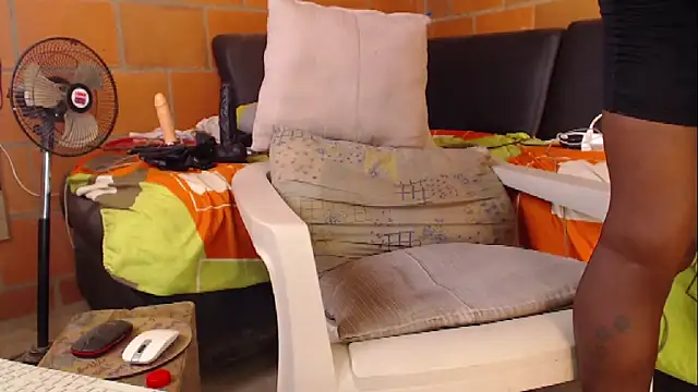 sexyblackxx12 live sex cam