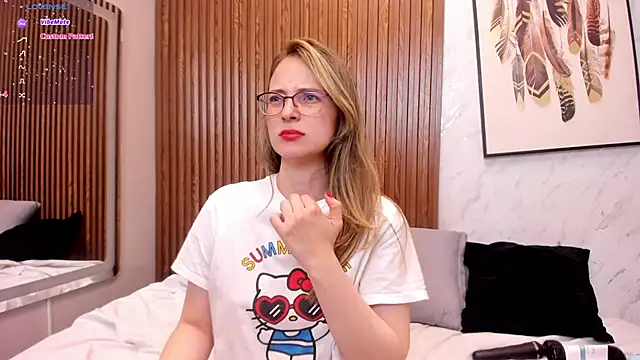 AmbeerWood_'s cam snapshot