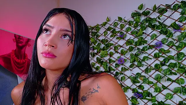 alice_rous21's cam snapshot