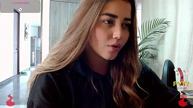 Lucia_star__'s cam snapshot