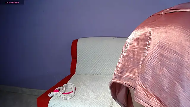 sophia_ny's cam snapshot