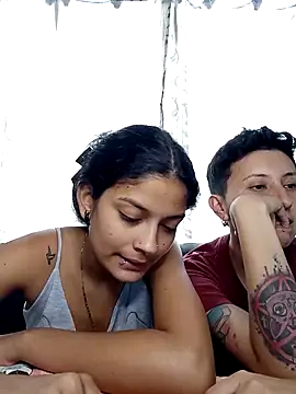 Mei_and_Gaby live sex cam