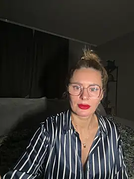 Tania201243's cam snapshot