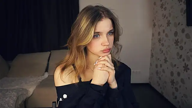 EarthaStinett's cam snapshot