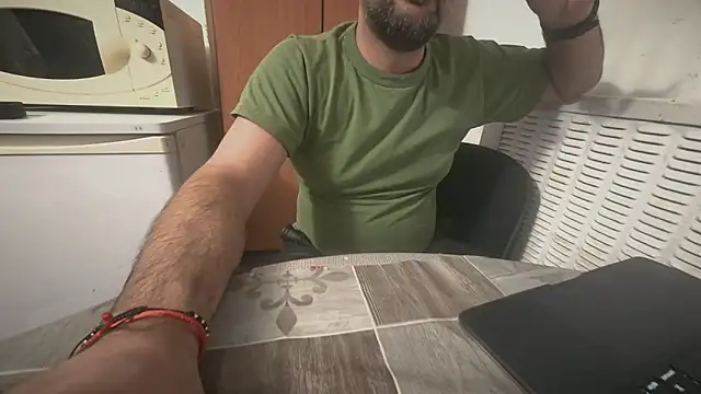 TARKAN1's cam snapshot