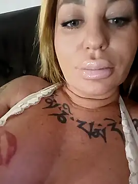 MiaMooly's cam snapshot