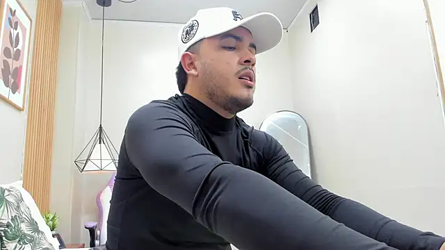 Andrew_Lewiss live sex cam