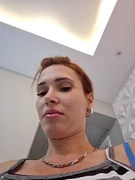 Irresistible24's cam snapshot