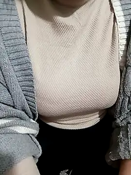 Emily-lonely's cam snapshot