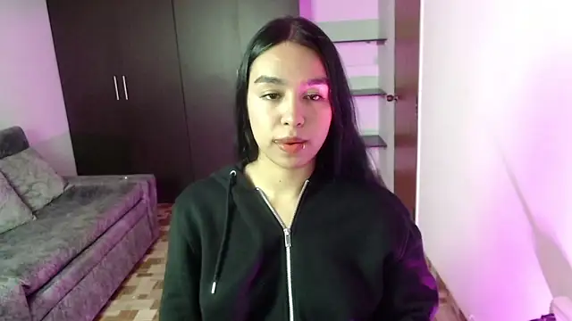 kyra_fox_'s cam snapshot