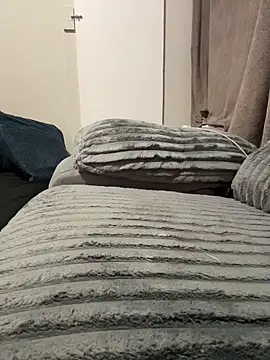 SeccySerena live sex cam