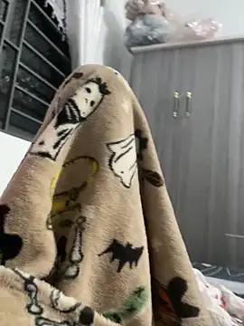 Phuonghot189 live sex cam