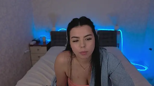 be1la_a's cam snapshot