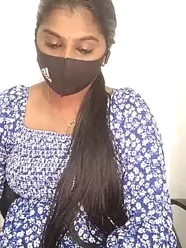 Tamil_Azhaghi's cam snapshot