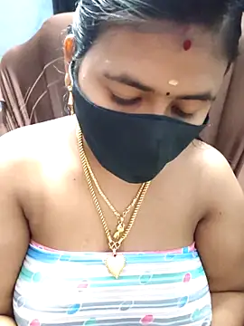 Tamil_Lotus's cam snapshot