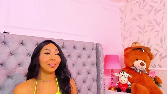 HaileeRoberts live sex cam