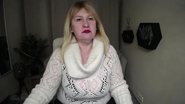 EmmaEllison's cam snapshot