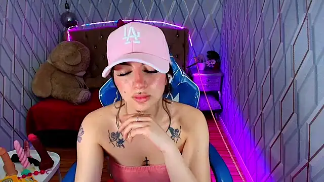 Angelchristix's cam snapshot