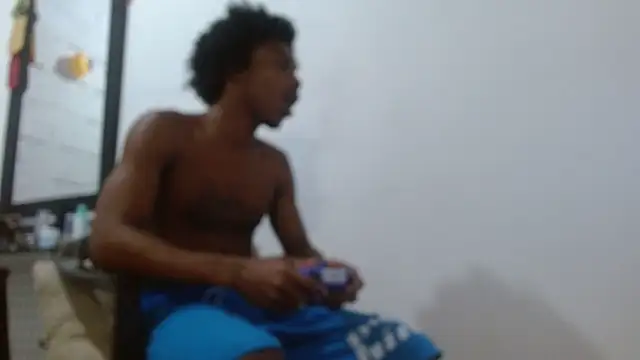 Larry-n-clouds live sex cam