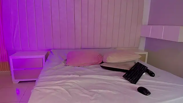 Littleolivia_ live sex cam