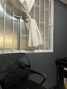 Alyha_Cortes live sex cam