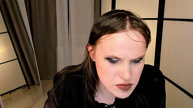 EffieMinki live sex cam