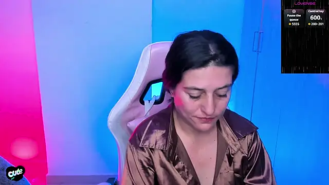 Saskyaa's cam snapshot