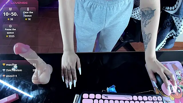 saray__jones's cam snapshot