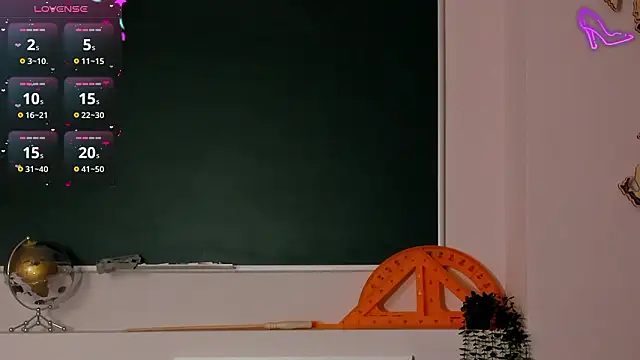 ClaireMathis's cam snapshot