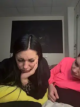 _Mila_Love's cam snapshot