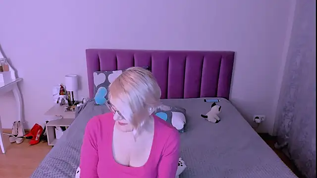 sabrinamacmarren's cam snapshot