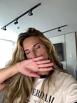 Thescorpionfr_'s cam snapshot