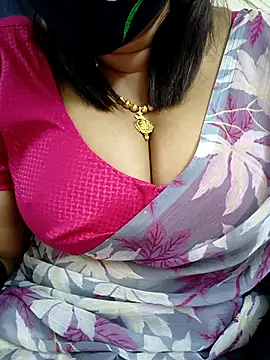 Queenflowerr's cam snapshot