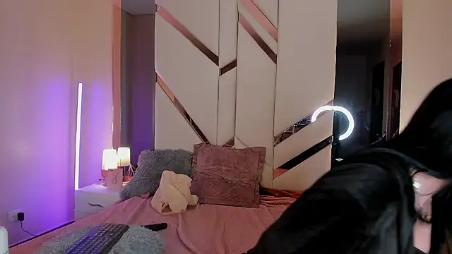 EmmaStonns's cam snapshot