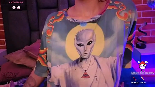 ghostwomaan's cam snapshot