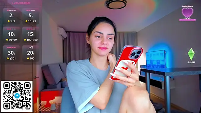 EmiliaZen's cam snapshot