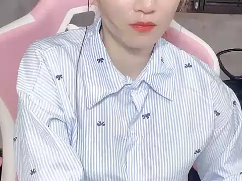 TranOanh999's cam snapshot