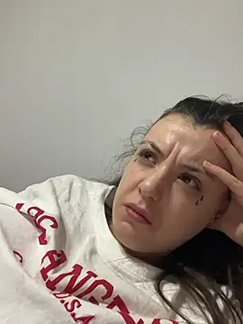 bunnythetailor's cam snapshot