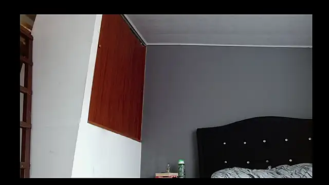 Emilia_1995's cam snapshot