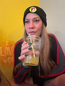 Bigbuttbrooklynn's cam snapshot