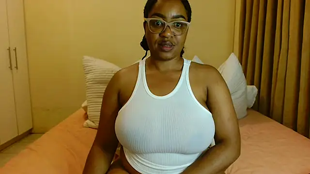 ALEXABOUJEE95's cam snapshot