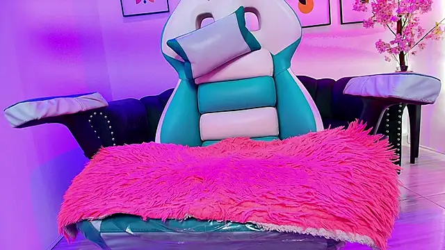 Maddie_T18's cam snapshot